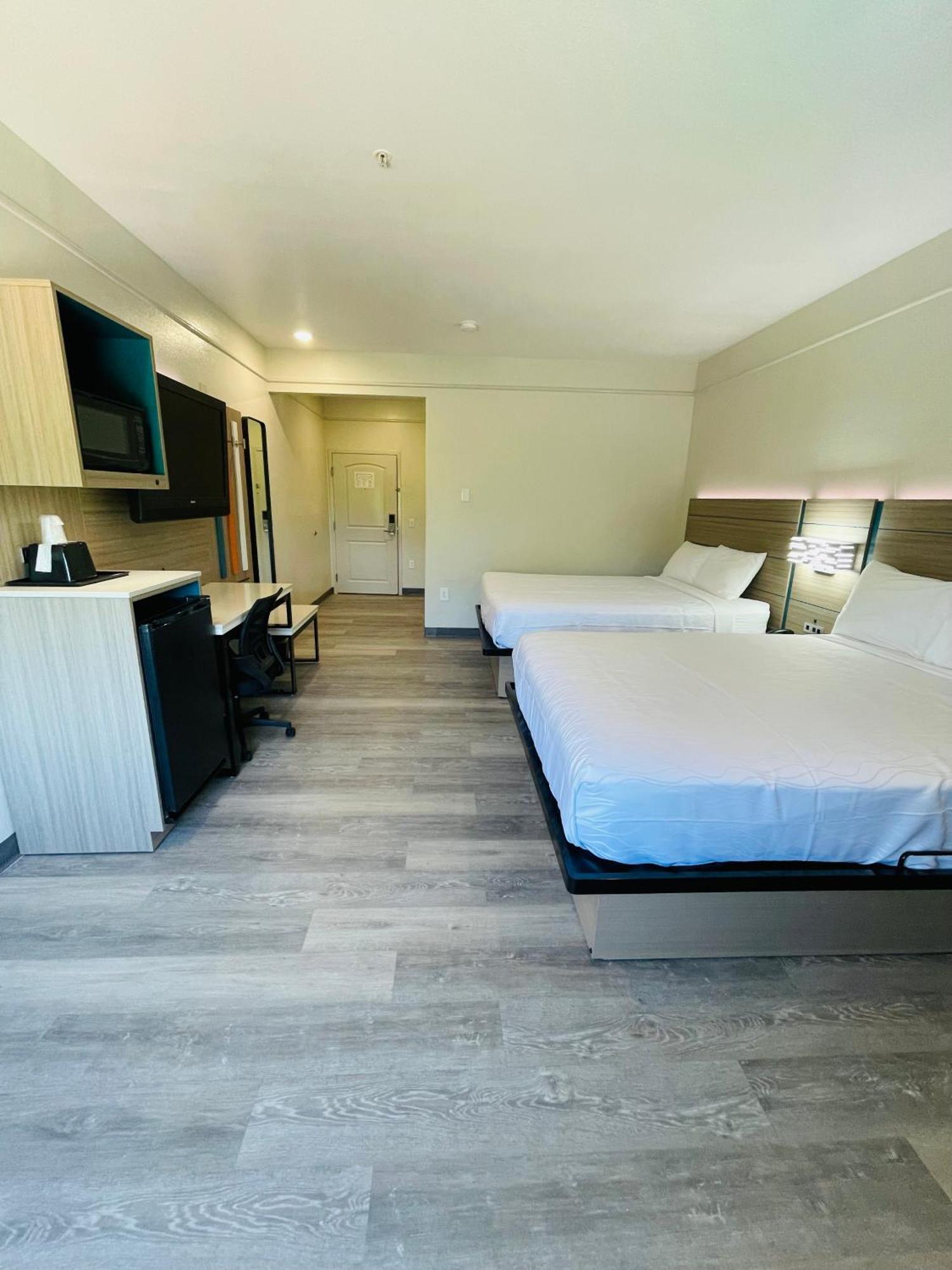Sonesta Essential North Houston Hotel