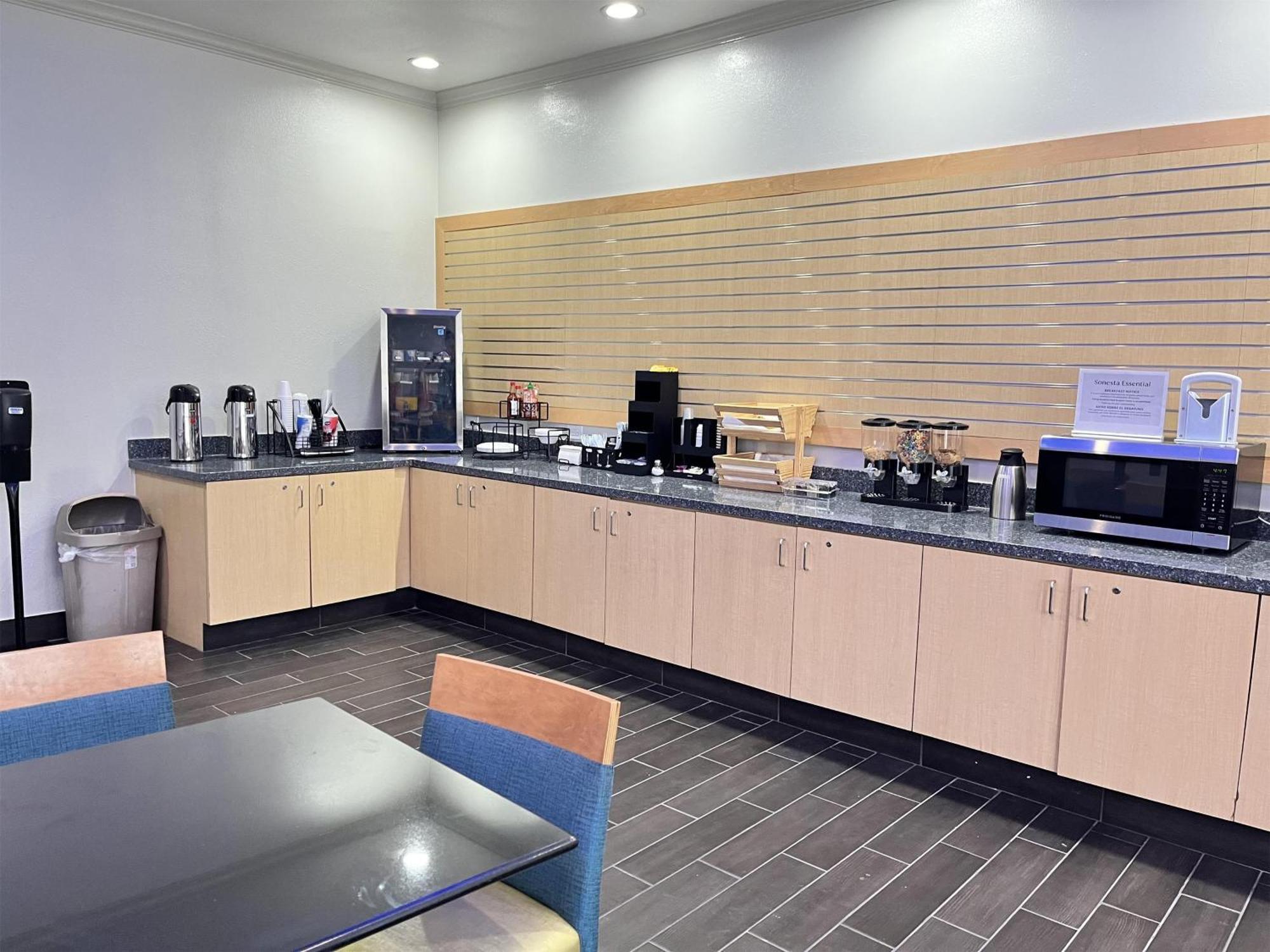 Hotel Sonesta Essential North Houston Westfield